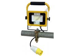 20W 110v LED FLOOD LIGHT ON SINGLE SCAFFOLD BRACKET